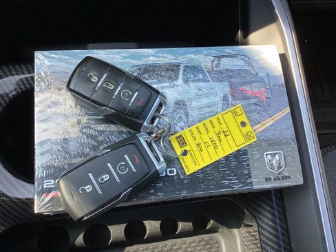 Used 2022 RAM 1500 Big Horn AWD/4WD image 20