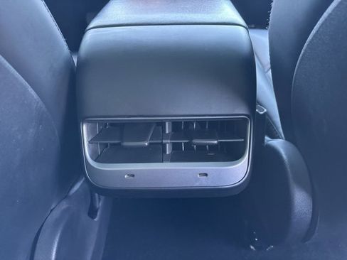 Used 2020 Tesla Model 3 Standard Range image 16