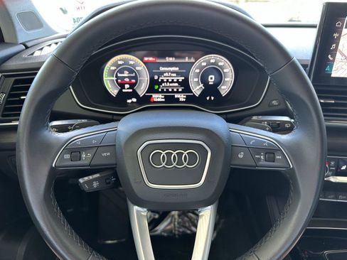Used 2023 Audi Q5 e Premium Plus w/ Premium Plus Package AWD/4WD image 23