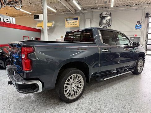 Used 2021 Chevrolet Silverado 1500 LTZ w/ LTZ Premium Package image 6
