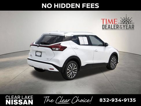 Used 2023 Nissan Kicks SV FWD image 7