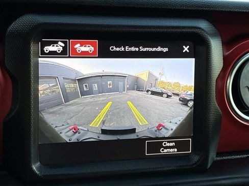 Used 2021 Jeep Wrangler Rubicon AWD/4WD image 36