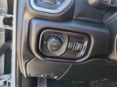 Used 2023 RAM 2500 Laramie AWD/4WD image 16