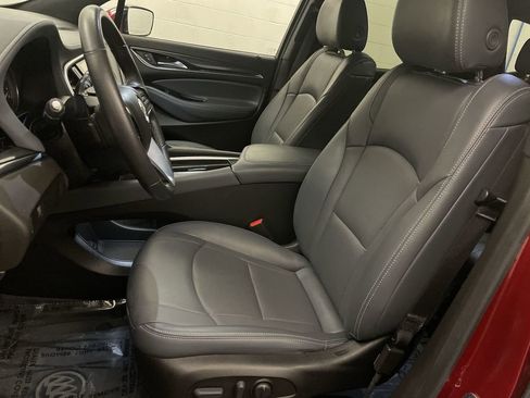 Used 2024 Buick Enclave Essence w/ Technology Package AWD/4WD image 12