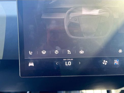Used 2025 Tesla Cybertruck AWD Crew Cab image 20