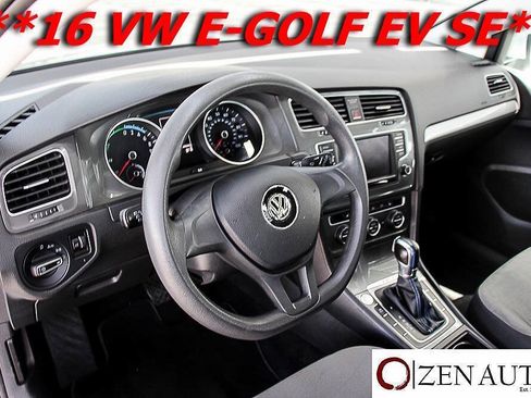 Used 2016 Volkswagen e-Golf SE FWD image 21