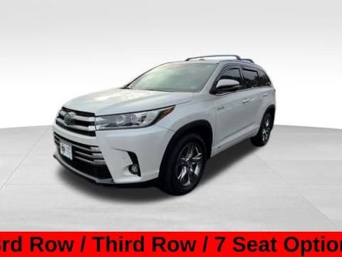 Used 2019 Toyota Highlander AWD Hybrid image 2