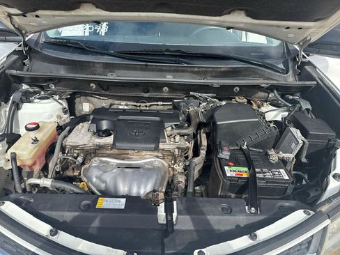 Used 2015 Toyota RAV4 LE FWD image 30