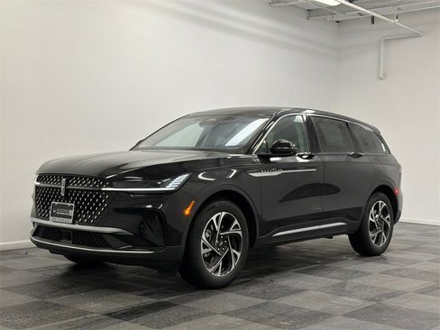 New 2026 Lincoln Nautilus Premier w/ Equipment Group 102A image 1