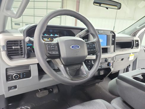 New 2026 Ford F250 XL w/ STX Appearance Package AWD/4WD image 18