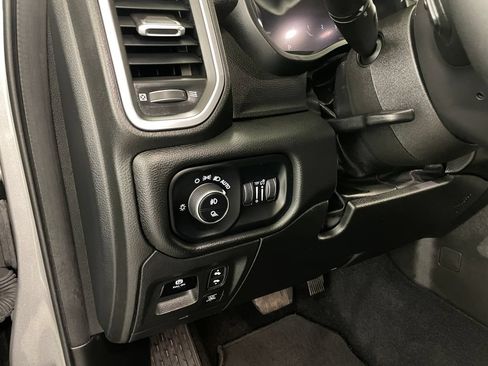 Used 2025 RAM 1500 Big Horn AWD/4WD image 27