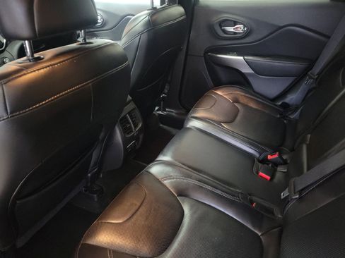 Used 2020 Jeep Cherokee High Altitude image 11