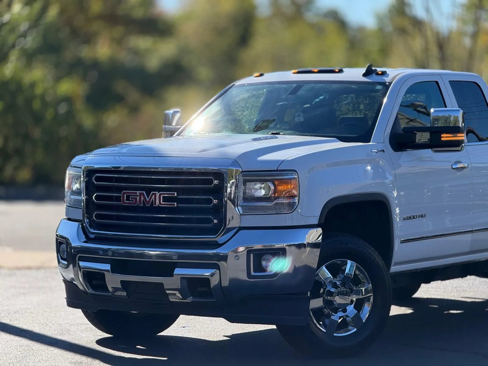 Used 2015 GMC Sierra 2500 SLT AWD/4WD image 3