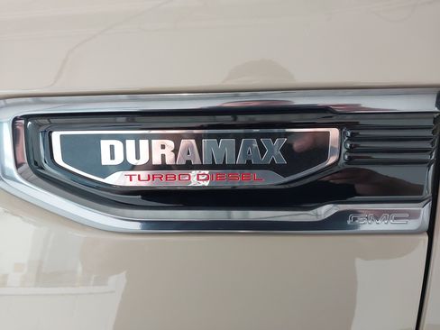 Certified 2023 GMC Sierra 1500 AT4 w/ AT4 Premium Package AWD/4WD image 32