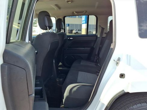 Used 2017 Jeep Patriot Sport w/ Power Value Group image 7