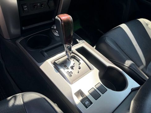 Used 2018 Toyota 4Runner Limited AWD/4WD image 31