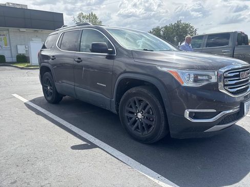 Used 2019 GMC Acadia SLT AWD/4WD image 7