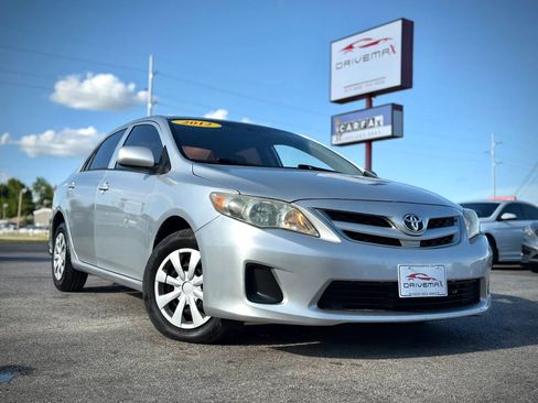 Used 2012 Toyota Corolla L FWD image 1