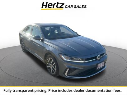 Used 2025 Volkswagen Jetta SE