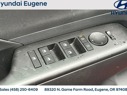 Used 2024 Hyundai Kona SEL image 15