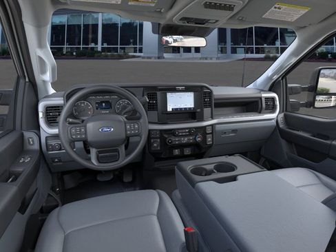 New 2026 Ford F550 4x4 Regular Cab Super Duty image 9