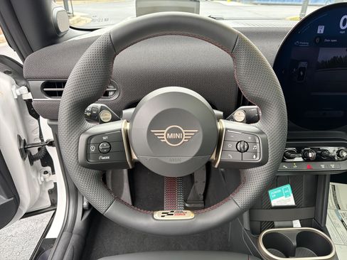 Used 2026 MINI Cooper S FWD image 10