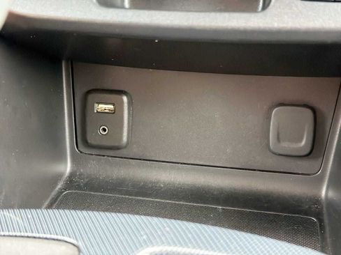 Used 2018 Chevrolet Colorado Z71 AWD/4WD image 26