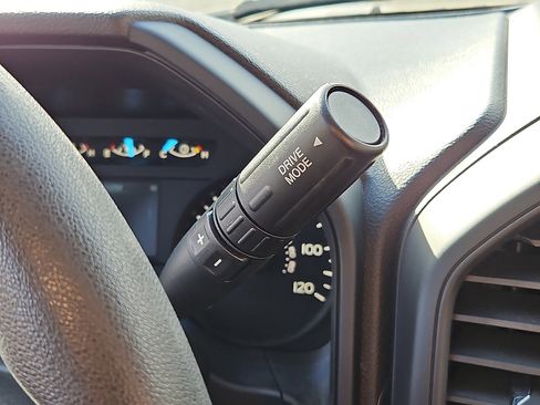 Used 2018 Ford F150 XL w/ Equipment Group 101A Mid image 14