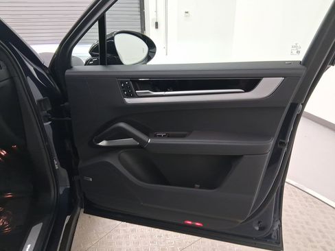 New 2026 Porsche Cayenne E-Hybrid image 36