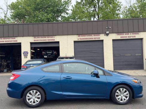 Used 2012 Honda Civic LX image 7