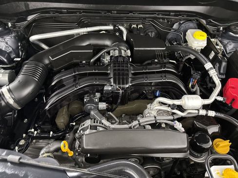 Used 2025 Subaru Forester Premium w/ Convenience Package #2 image 30