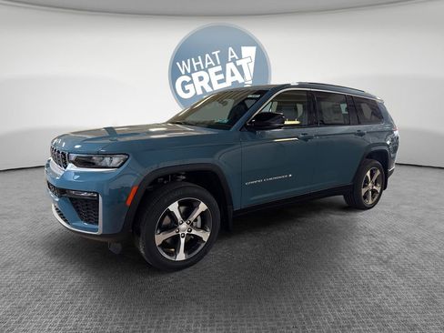 New 2026 Jeep Grand Cherokee L Limited w/ Trailer Tow Package AWD/4WD image 8