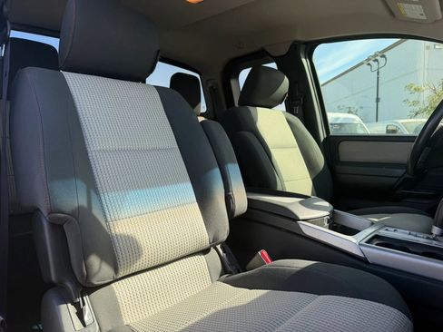 Used 2012 Nissan Titan SV AWD/4WD image 15