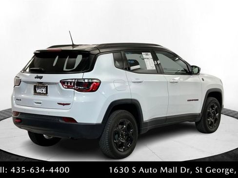Used 2024 Jeep Compass Trailhawk image 5