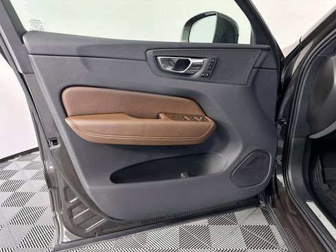 Used 2022 Volvo XC60 B5 Momentum AWD/4WD image 20