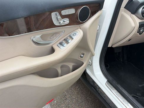 Used 2016 Mercedes-Benz GLC 300 image 14