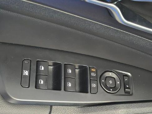 Used 2026 Kia Sportage SX image 22