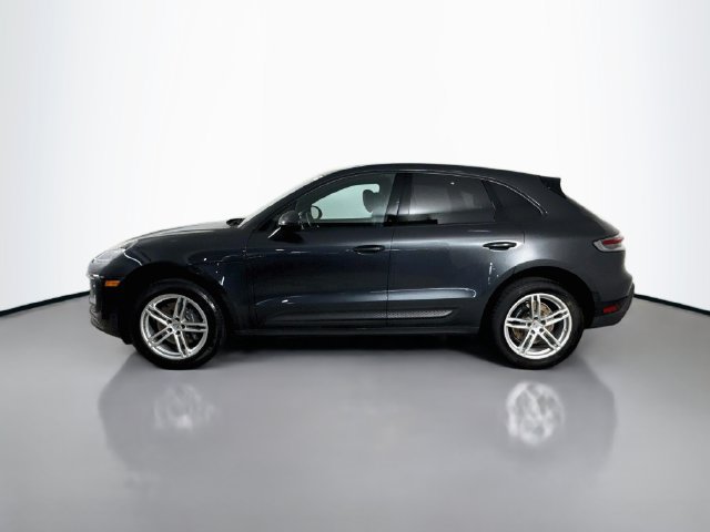 Used 2023 Porsche Macan w/ Premium Package Plus AWD/4WD image 6