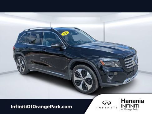 Used 2025 Mercedes-Benz GLB 250 image 1