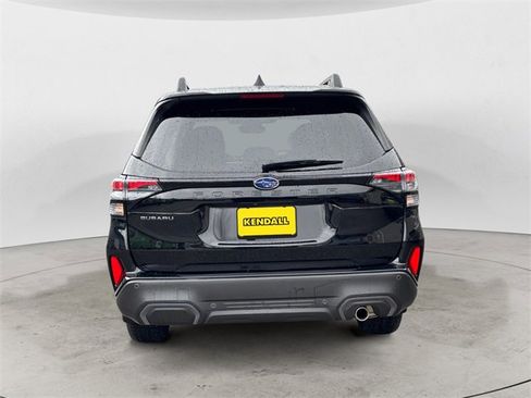 Used 2025 Subaru Forester Limited image 4
