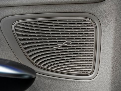 Used 2024 Mercedes-Benz C 300 4MATIC Sedan image 10