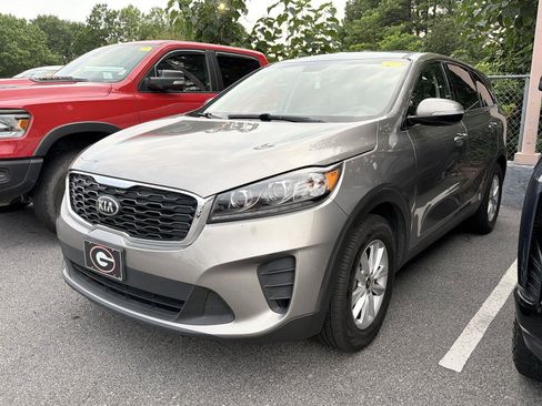 Used 2019 Kia Sorento L FWD image 1