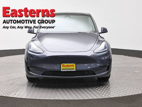 Used 2021 Tesla Model Y Long Range AWD/4WD image 2