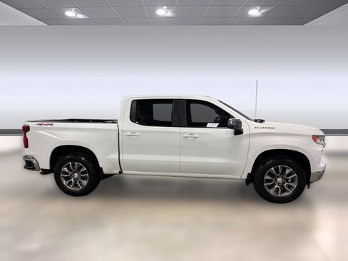Used 2023 Chevrolet Silverado 1500 LT w/ Protection Package AWD/4WD image 7