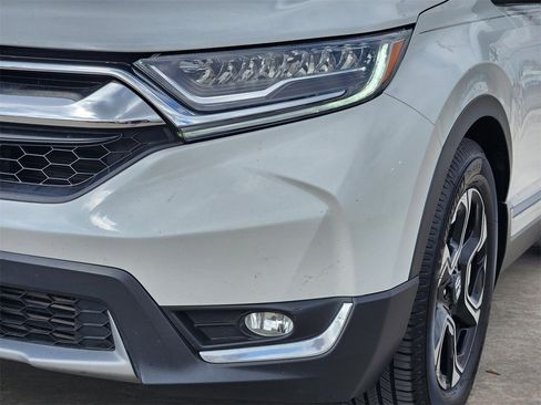 Used 2019 Honda CR-V Touring image 9