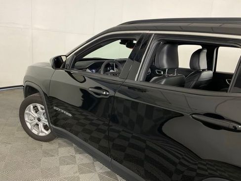 Used 2026 Jeep Compass Latitude AWD/4WD image 39
