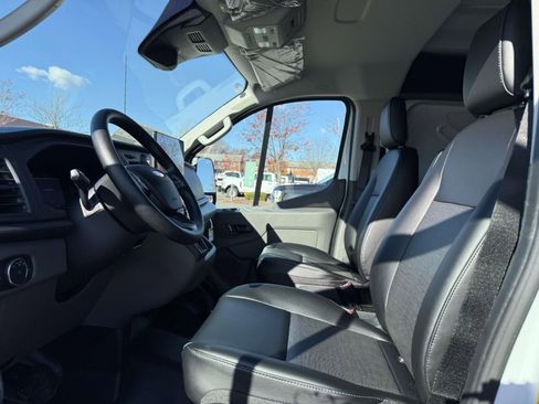 New 2026 Ford Transit 250 Low Roof w/ Load Area Protection Package RWD image 10