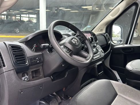 Used 2023 RAM ProMaster 2500 FWD image 13