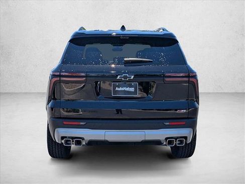 New 2026 Chevrolet Traverse Z71 w/ Enhanced Driving Package AWD/4WD image 8
