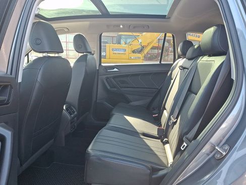 Certified 2022 Volkswagen Tiguan SE AWD/4WD image 10